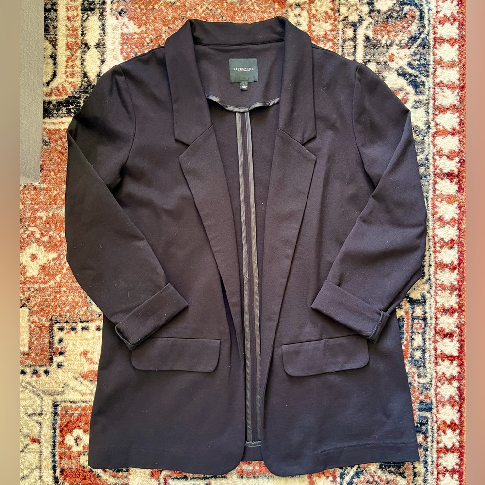 Long black blazer Size L only worn a few times and super stretchy/comfy!